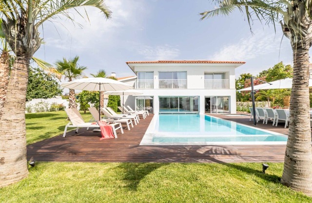 Magnificent Lisbon Coast Villa | 7 Bedrooms | Villa Alba | Private Jacuzzi &.