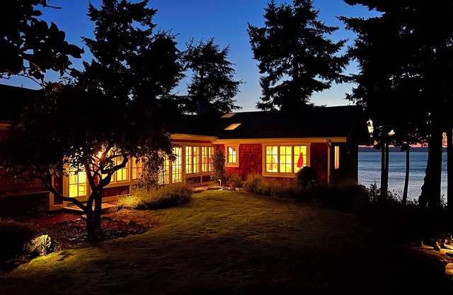 Magnificent up-close WATERFRONT "SunBright Le Reve" Premier Westside Orcas