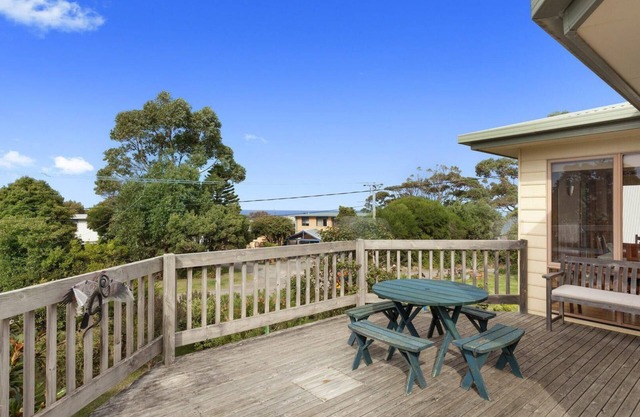 Magnolia - 200 metres from the beach