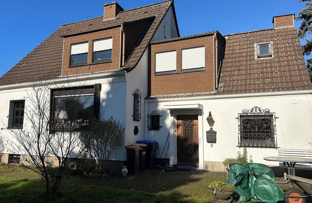 Magnolia- cozy house with large garden