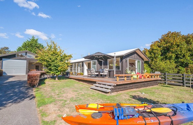 Mahuta Maison - Lake Taupo Holiday Home
