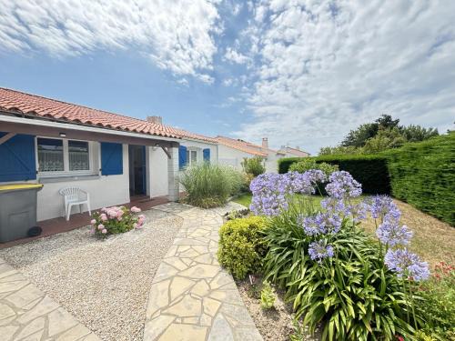 Maison 3 chambres au calme avec jardin clos, terrasse et parking, à 4km de la plage des Sables d'Olonne - FR-1-197-609