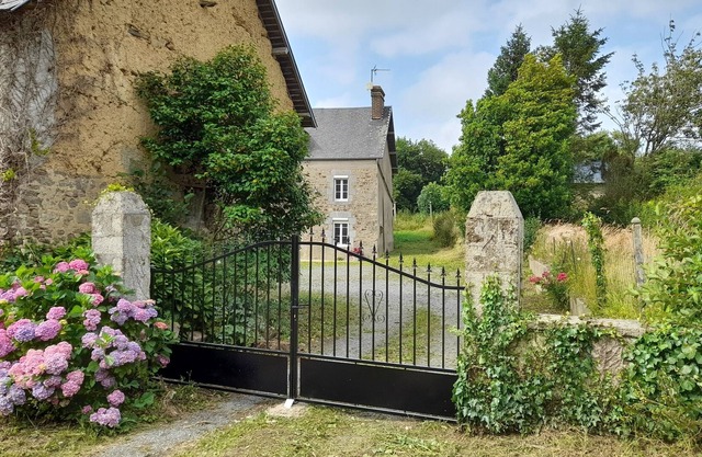 Maison en Pierre Entre Terre et mer