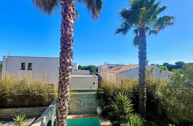 Maison Palmeraie Avec Jardin et Piscine