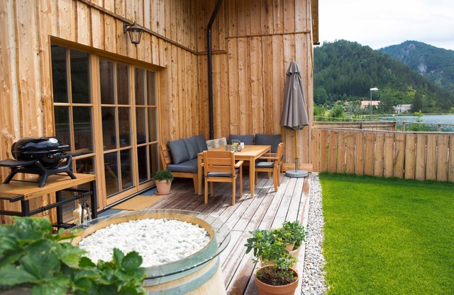 Maisonette with lake view - CHALET am Schneeberg See