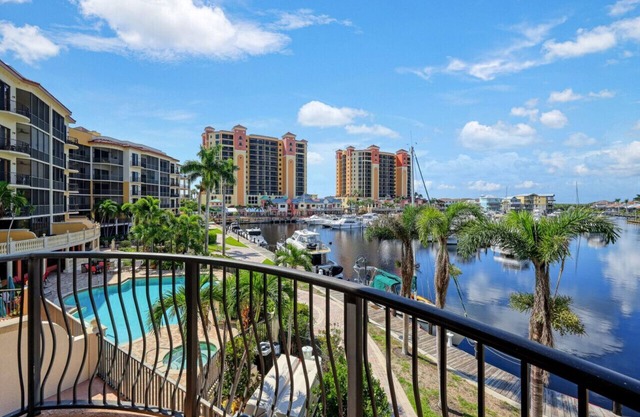 Majestic Marina View|2/2 Marina View Luxury Condo