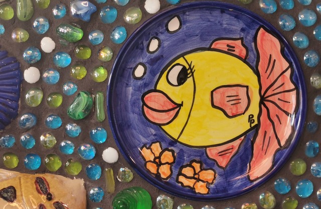 Make memories in this artists quarters.nBlue mosaic place - start to explore HB.