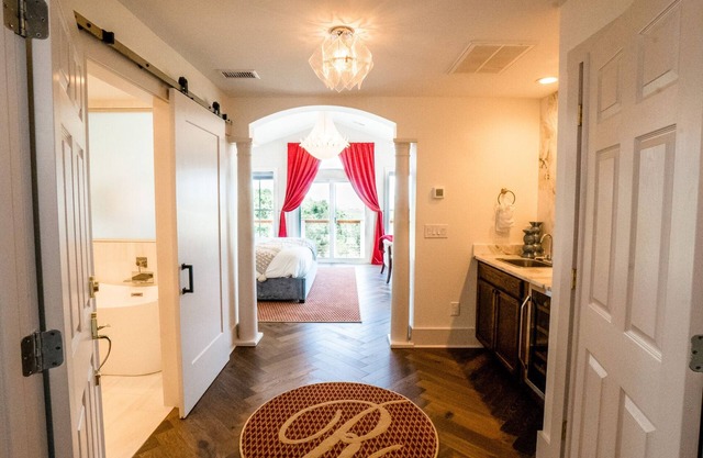 Make Regatta Inn your Folly Beach home away from home.