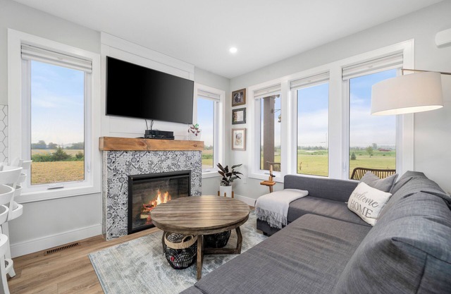 Make The County Cottage your luxe home base to explore beautiful PEC!