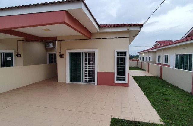 Malim Nawar holiday house