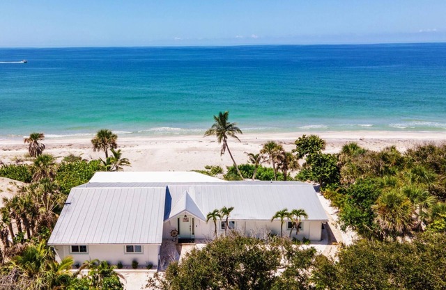 Manasota Key Elegance – 3BR Beach + Dock