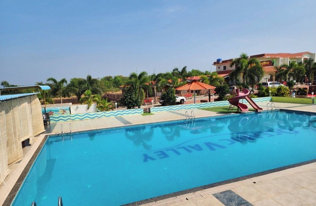 Mango Valley Resorts Ganpatipule