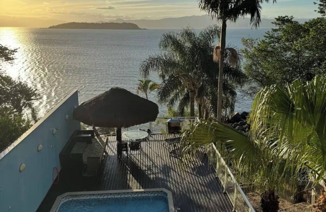 Mansion in Sambaqui Florianópolis.