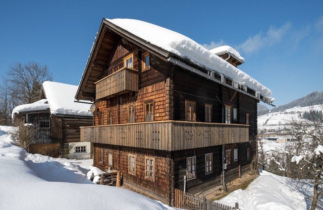 Mansion in Eben near Ski Salzburger Sportwelt