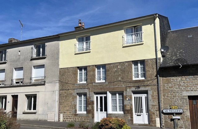 Mantilly Holiday Cottage in tranquil village