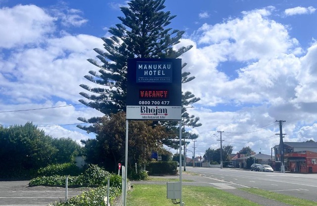 Manukau Hotel & Conference Centre