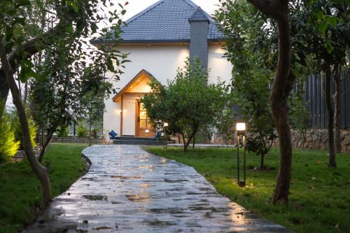 Maple house Hillside 3-BHK Without Pvt Pool & Open Pizzeria