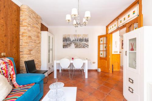 Mar y Montañas Almayate