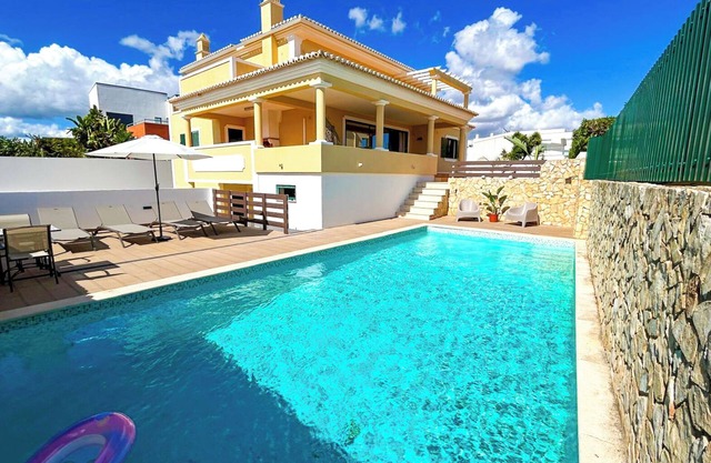 Maravilhosa Casa de Férias , Junto à Praia