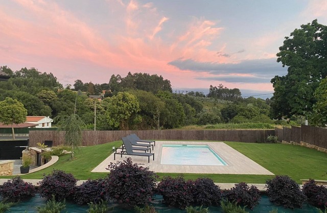 Maravillosa Casa con Piscina en Oleiros