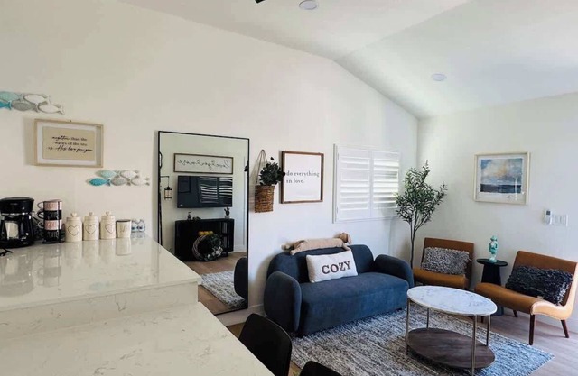 @ Marbella Lane - Lovely DWNTN Getaway | LongBeach