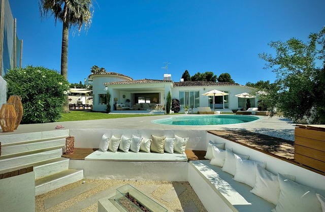MARBELLA VILLA GUADALMINA GOLF by HOMING