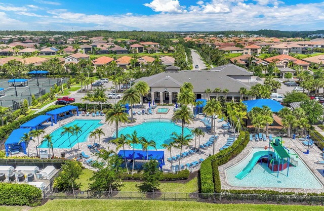 Marina Bay at Fort Myers - A luxury vacation Home, Near Jet Blue Park