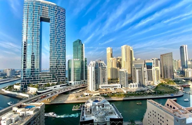 Marina Charm: 3-BR Gem with Stunning Views