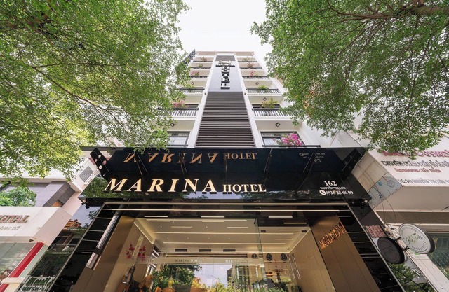 Marina Hotel