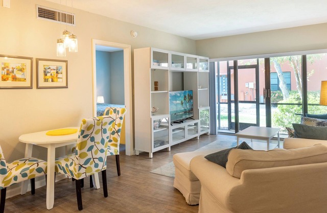 Mariner Unit 3 #105 Charming 2-Bedroom Condo with Heated Pool – Perfect Monthly Retreat