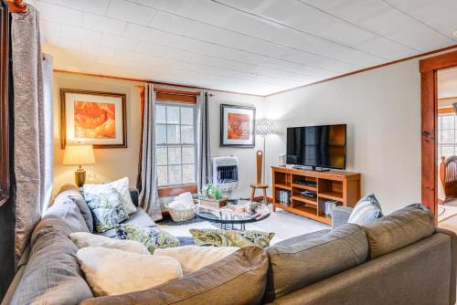 Massachusetts Cabin Rental Near Hiking and Skiing!