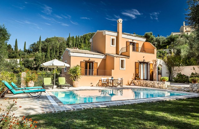 Mastrogiannis Country Retreat - private villa Levanda (4 bedrooms , sleep 8-10)