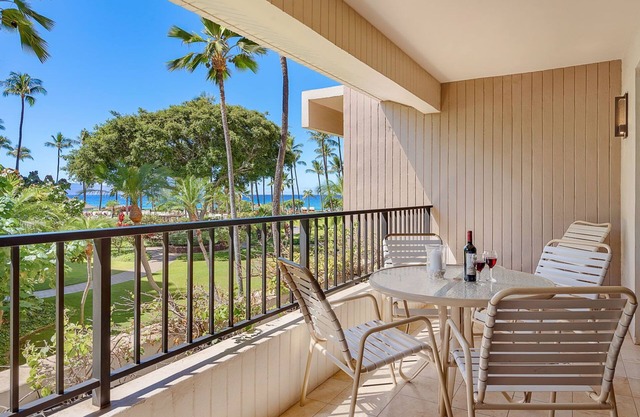 Maui Resort Rentals: Kaanapali Ali'i – 4 Total Bedrooms, Luxuriously Remodeled, Partial Ocean/Garden Views, Sleep up to 14!