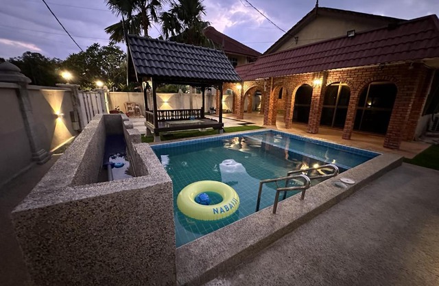 Mawar 23 Chendering with Private Pool