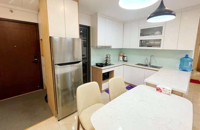 May Housing - D'capitale