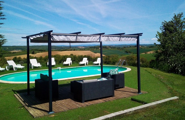 Mazamet Where The Mountains Meet The Sea, 3 Gites With Pool And Stunning Views