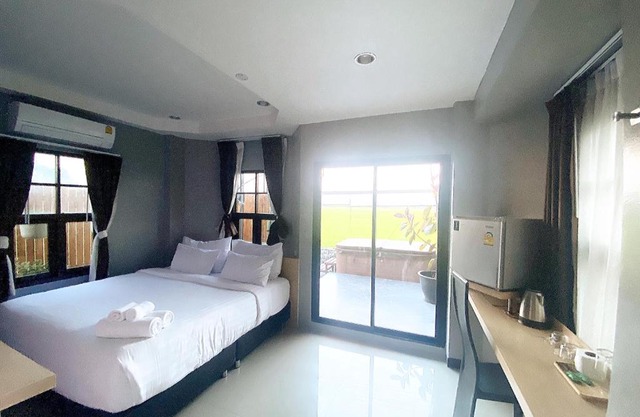 Maze Pool Villa Resort