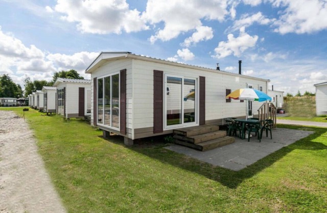 MB Noordiek Chalet - Two Bedroom Resort, Sleeps 4