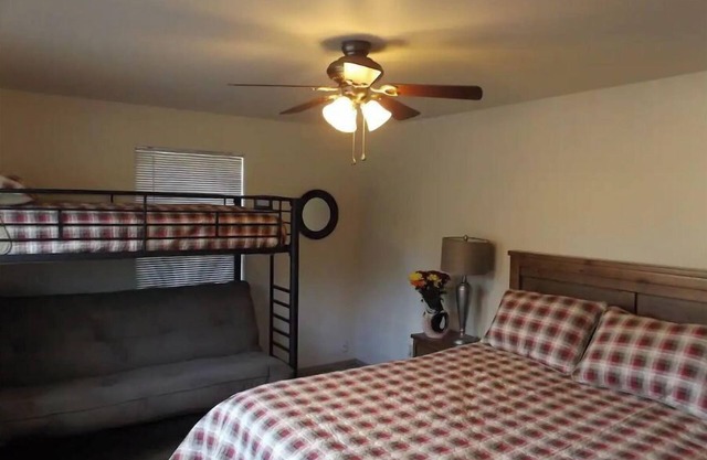 McCall Downtown Home-Monthly Stay-low rates