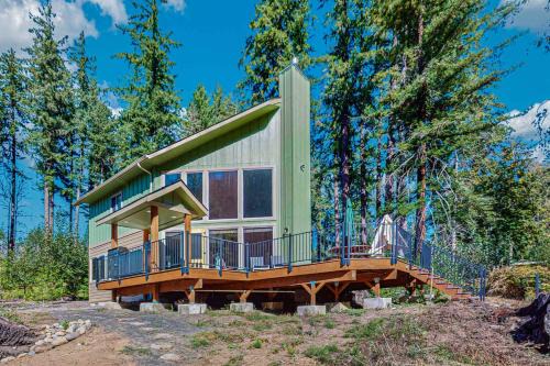 McKenzie River Retreat
