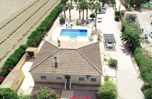 Mediterranean villa with private pool 20 minutes from the beaches of La Marina