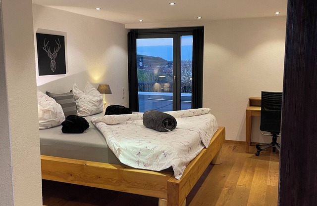 Mega suite for up to 5 people and more with a unique view. Sauna.