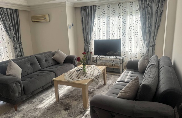 Merkez de çarşıya mesafesinde. Alanya'nın kalbinde