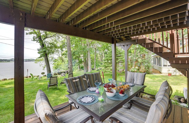 Michigan Lakefront Retreat w/Kayaks & 2 Decks