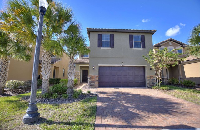 Mickey’s Haven 5 Bdrm/4 Bath in Solterra #2355