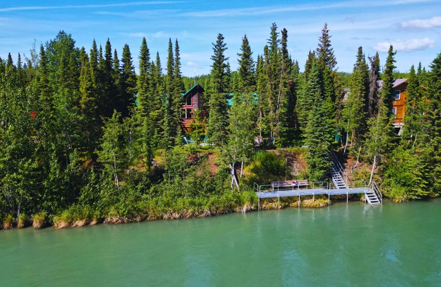 Midnight Sun Riverfront Retreat