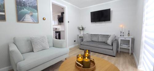 Milton Keynes 3BR Stylish Home, Sleeps 5, Families Stay, Free Parking
