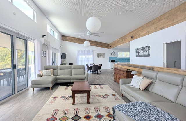 Milton's Place at American River