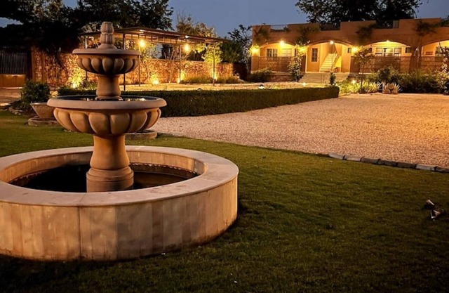 Minglanis Farm Jaipur - Plunge Pool & Pet Friendly