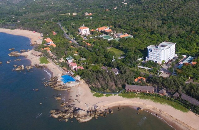 Minh Dam Hotel & Restaurant